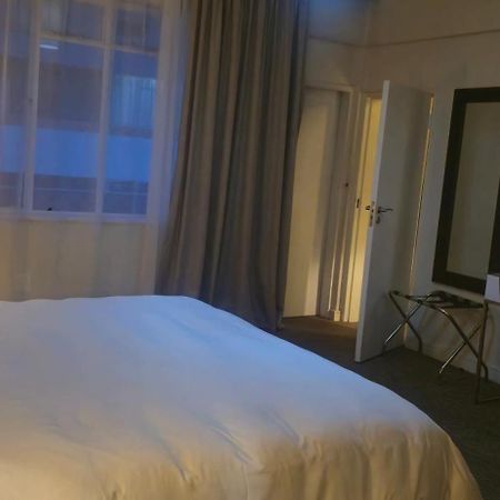 Ascot Hotel Йоганнесбурґ Екстер'єр фото